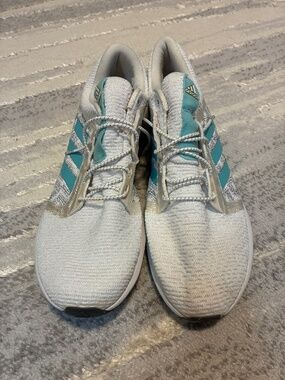 Adidas Women's Edge Lux 4 running sneakers. White and teal Size 10